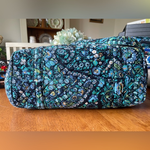 Vera Bradley Dreamer Paisley Tote - Picture 3 of 4